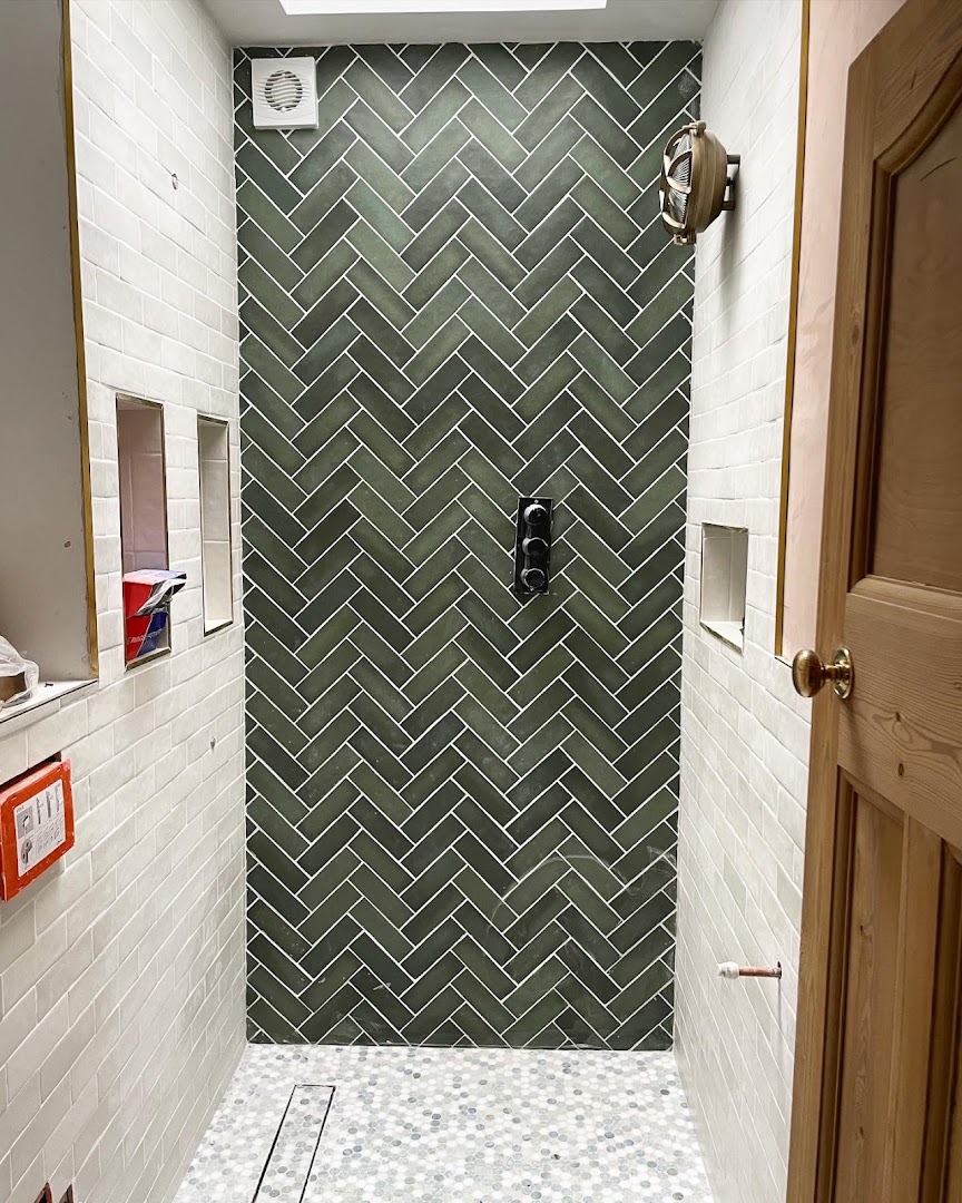 Tommy Tiler — Photos 4